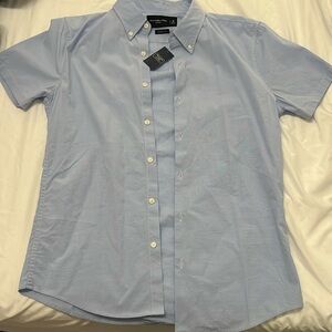 Super Slim Medium Abercrombie and Fitch blue short sleeve shirt with tag